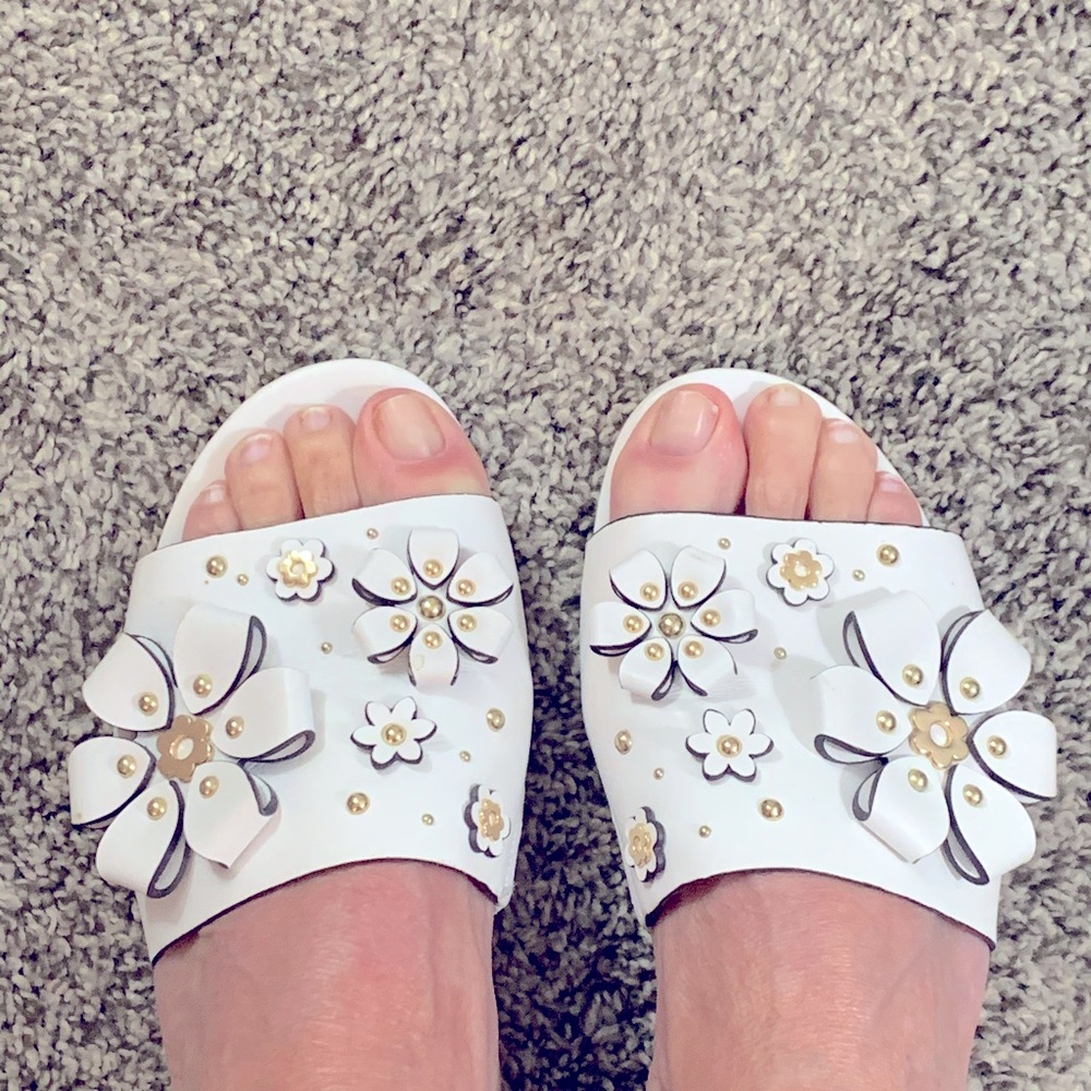 Sandals - Picture 2 of 5